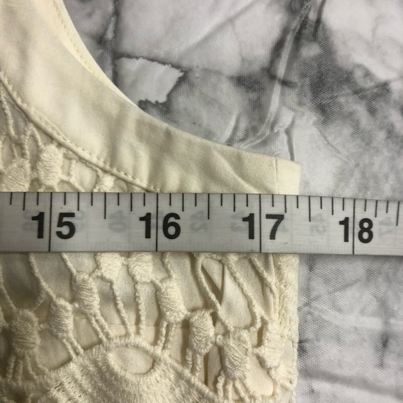 ANN TAYLOR LOFT SIZE 2 OFF-WHITE CROCHET LACE OVERLAY SLEEVELESS DRESS NWT - Picture 4 of 5